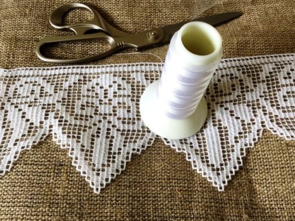 FSL Antique Lace Set Review for Holiday Crafting